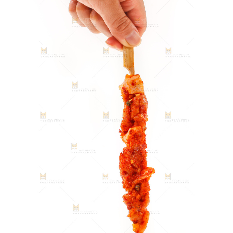 手拿肉串