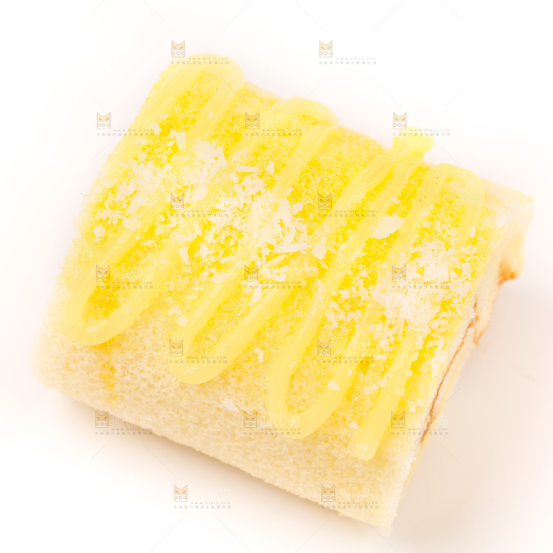 白底上的蛋糕卷