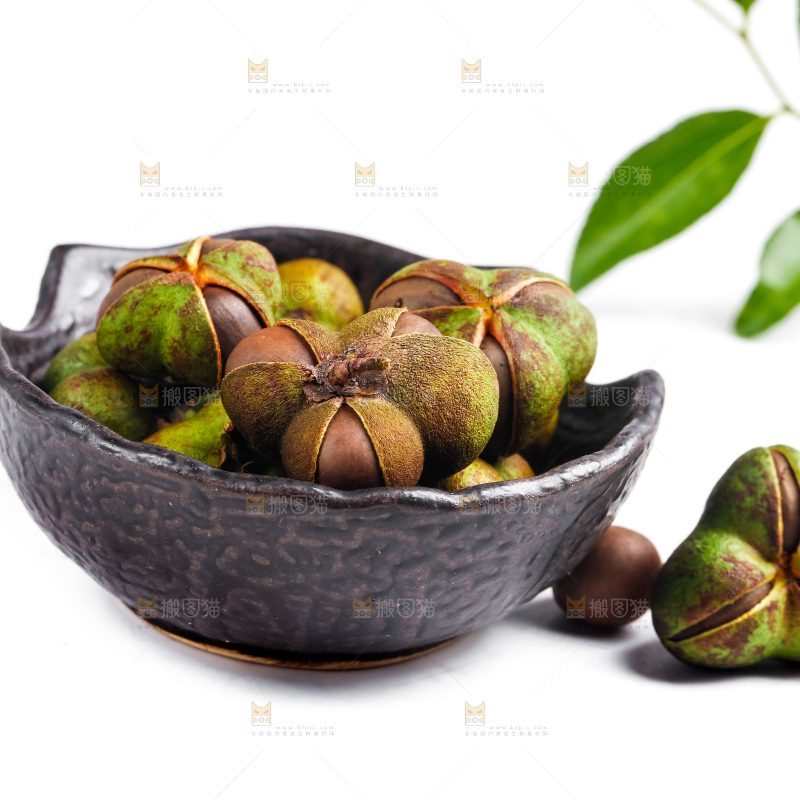 盘子里装着茶籽