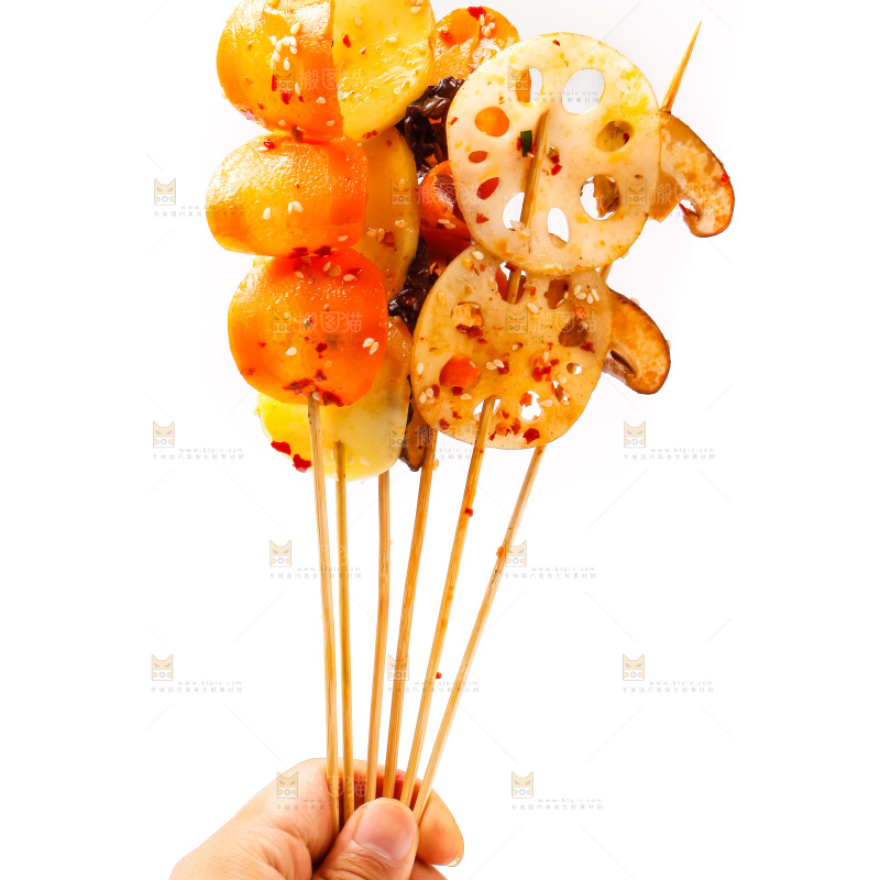 手拿钵钵鸡食材