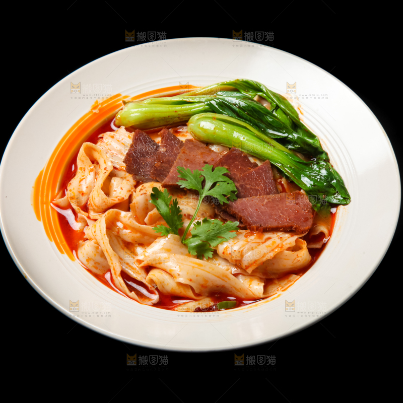 碗里的牛肉刀削面