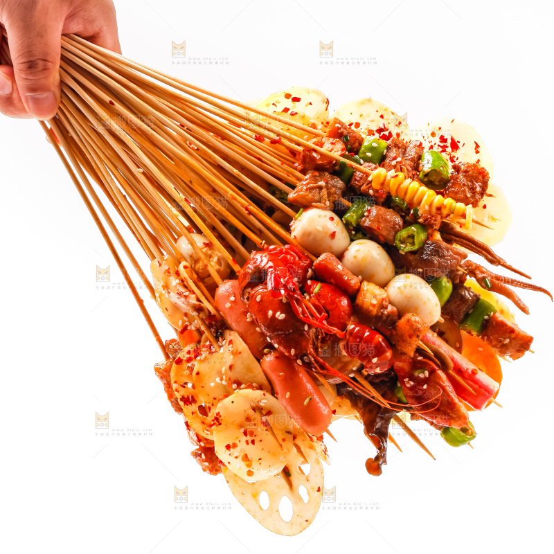 手拿钵钵鸡食材