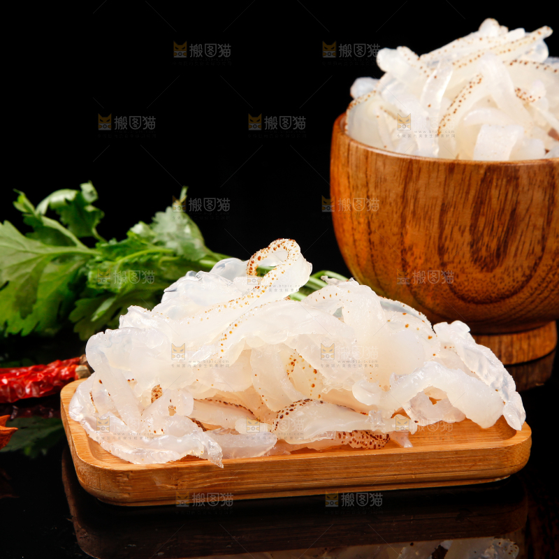 黑底上的珊瑚海蜇