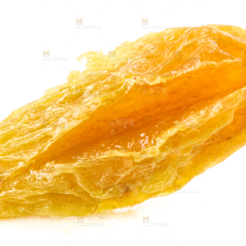 白底上摆放着绿葡萄干