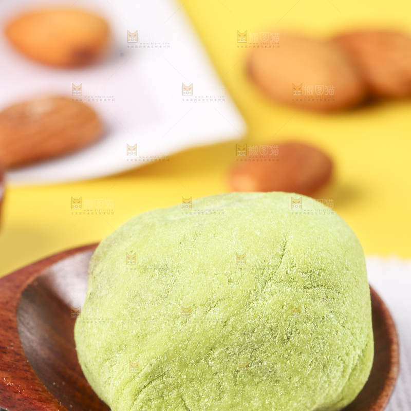 勺子里的抹茶味奶枣