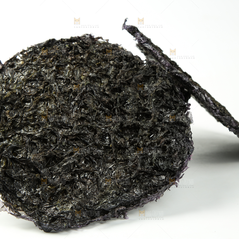 白底上的紫菜