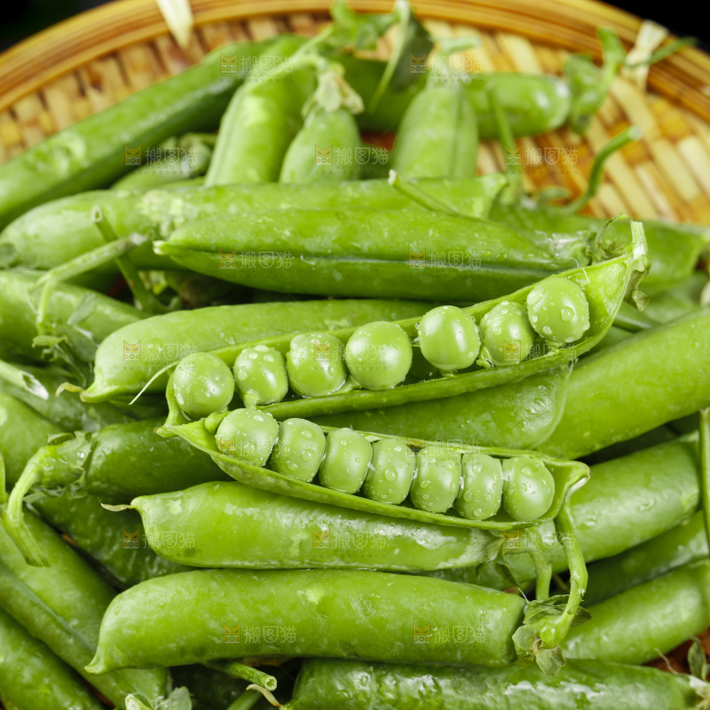 篮子里装着豌豆