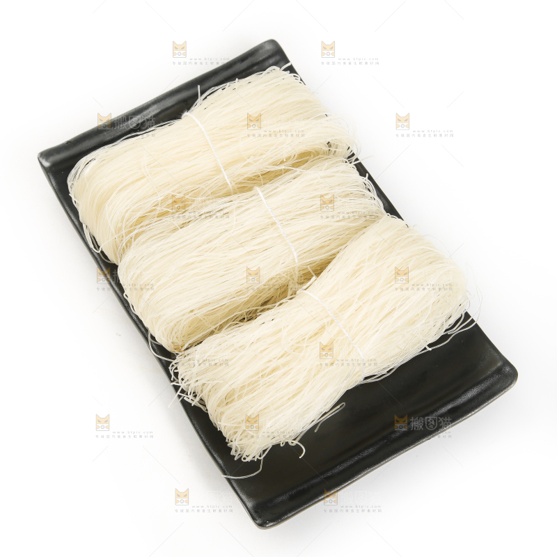 碟子里放着粉丝