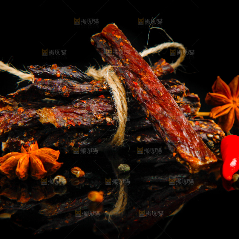 深底上放着牛肉干