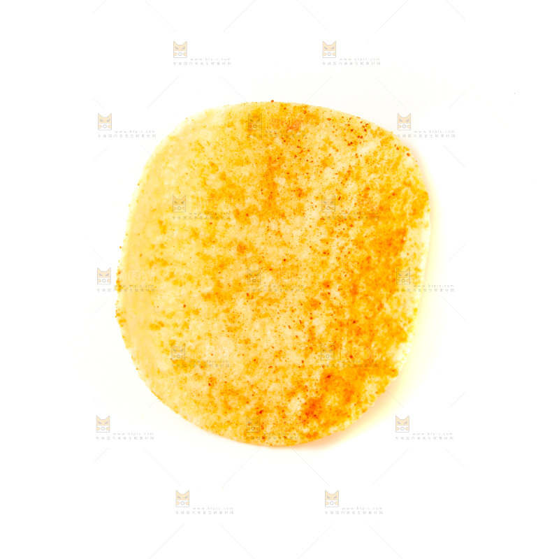 白底上的薯片