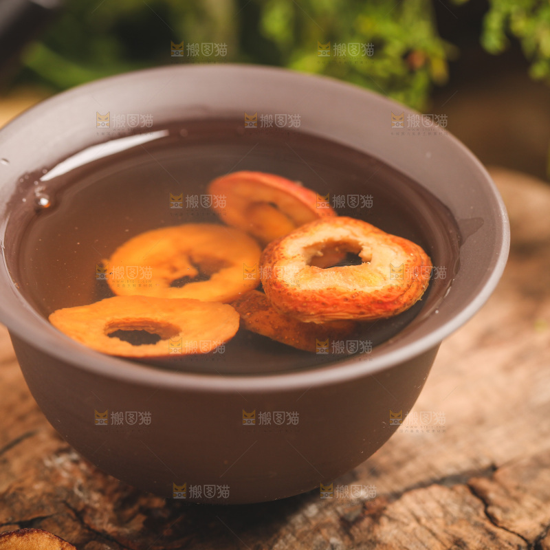 山楂干泡水