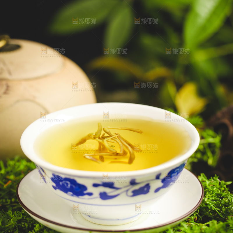 一杯金银花茶