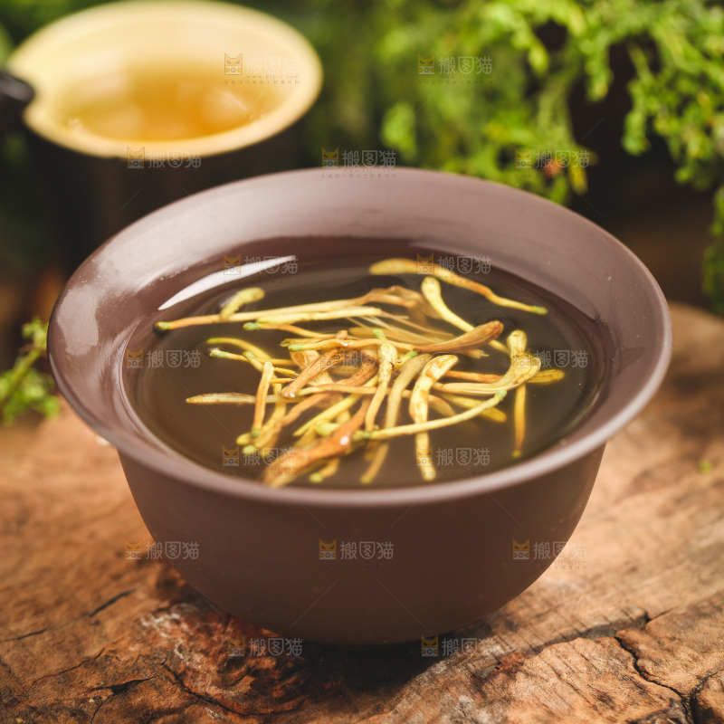一杯金银花茶