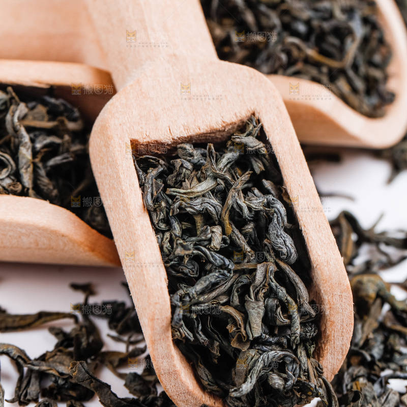 勺子上放着小青柑