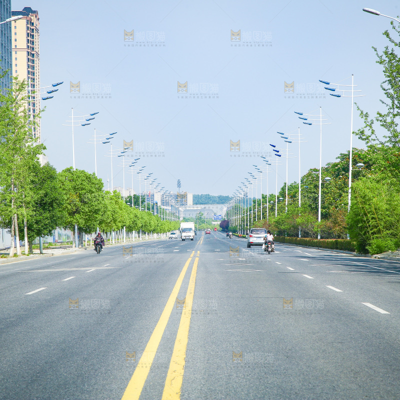 宽敞的道路