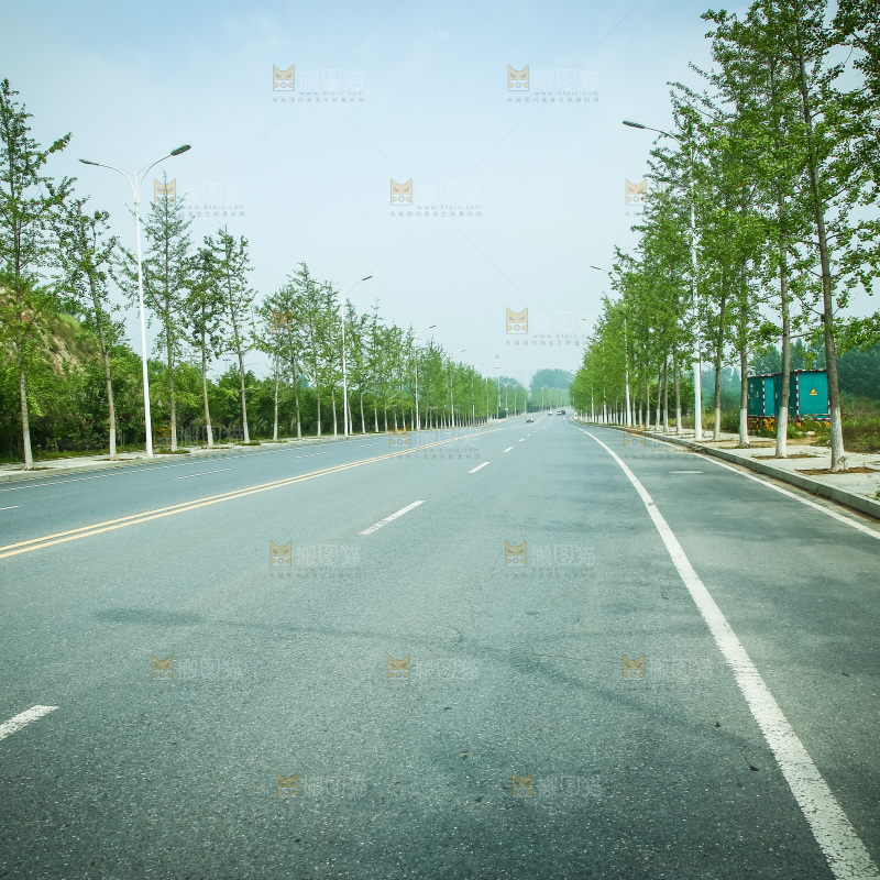 一条机动车道路