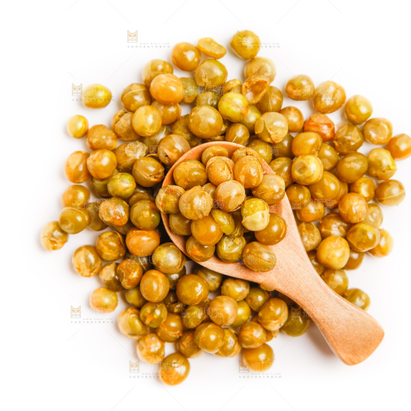 白底上摆放着青豌豆