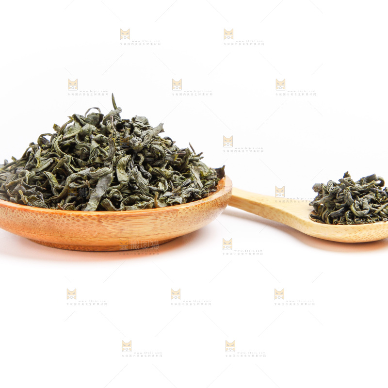 碟子里装着茶叶
