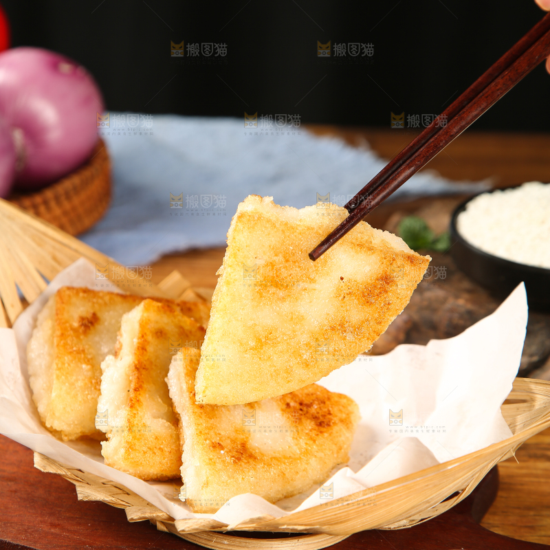 一盘香酥糯米糍粑