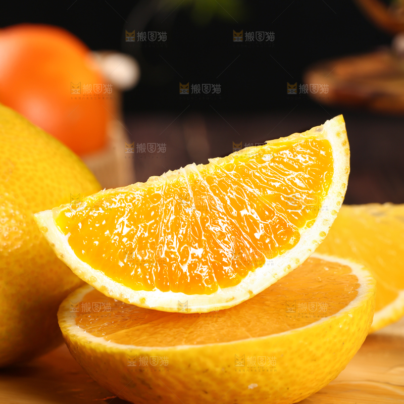 木板上摆放着建阳桔柚