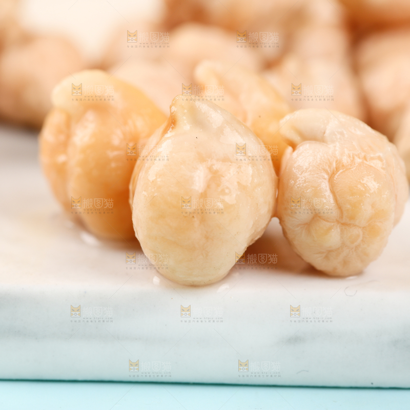 石垫上的鹰嘴豆