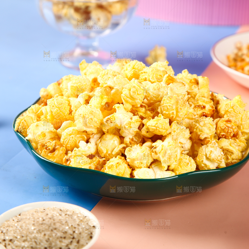 一盘奶香味爆米花