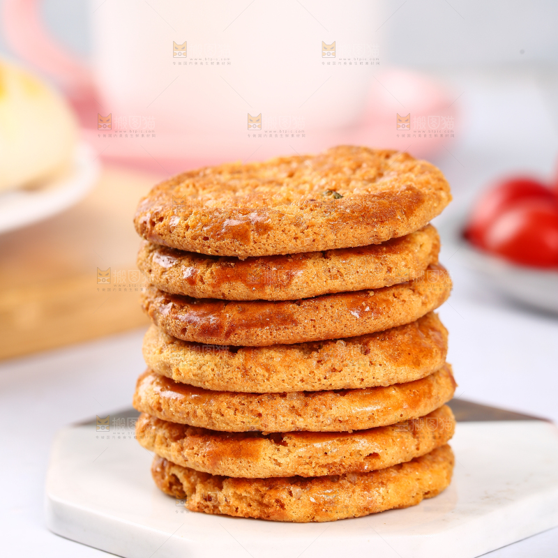 石垫上放着香酥鸡仔饼