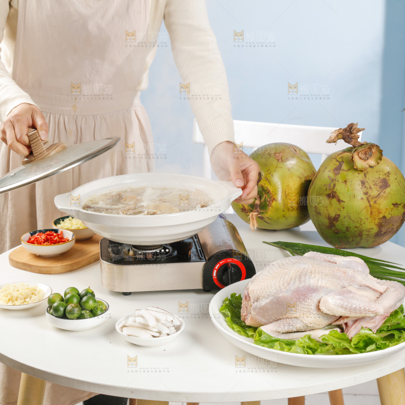 一锅椰子炖鸡
