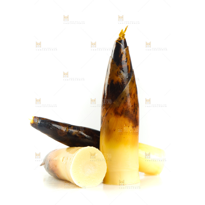 白底上的手剥笋