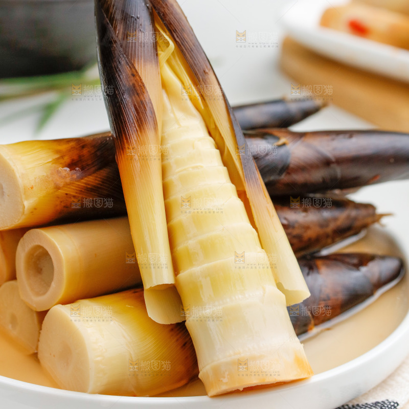 一盘老汤味手剥笋
