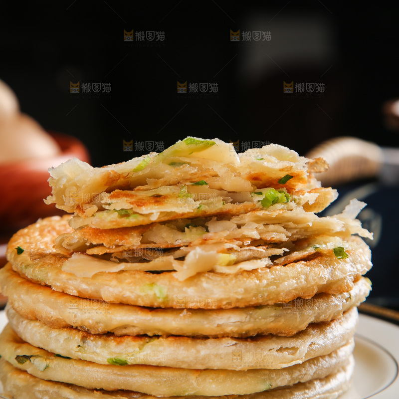 一盘葱油饼