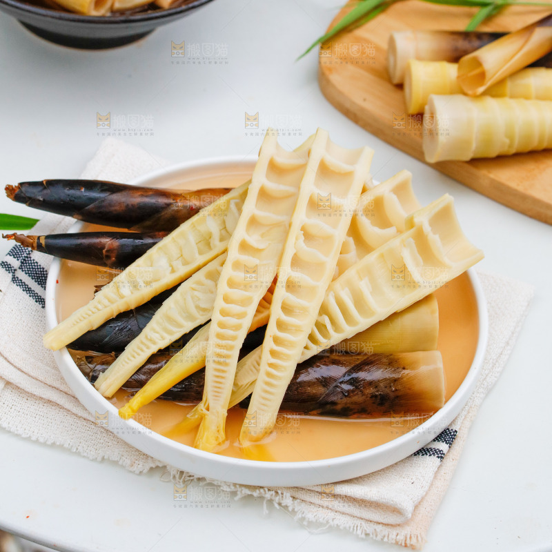 一盘老汤味手剥笋