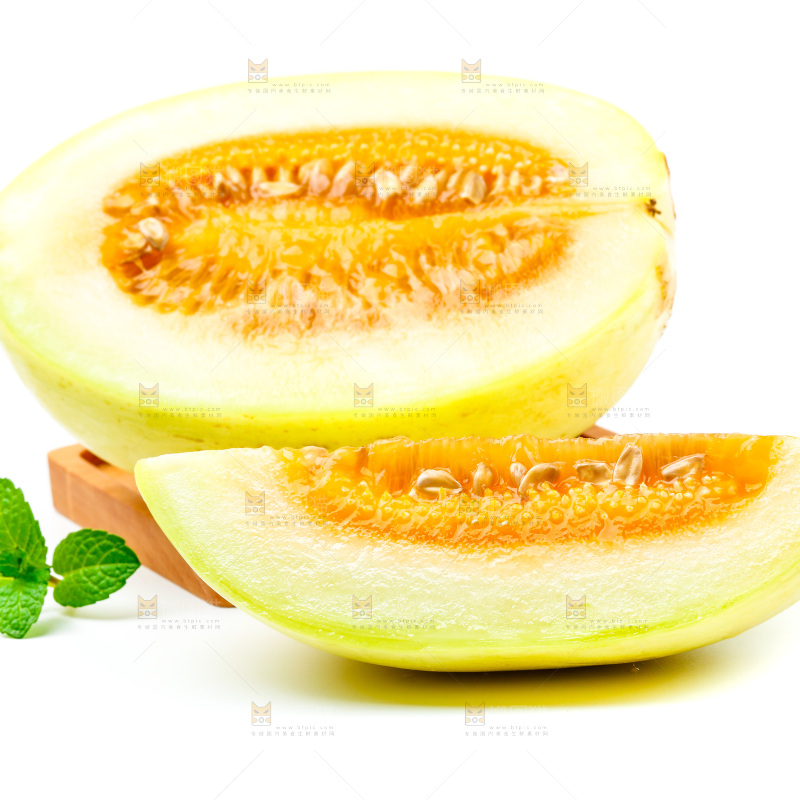 木板上的蜜瓜