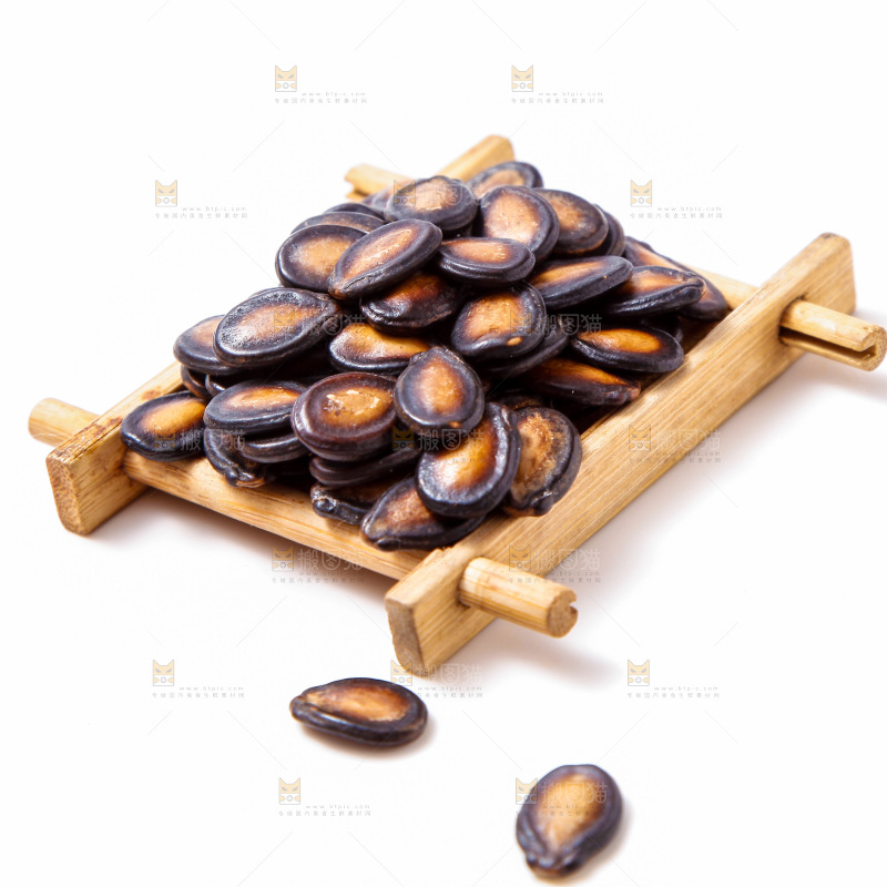 白底上的西瓜子