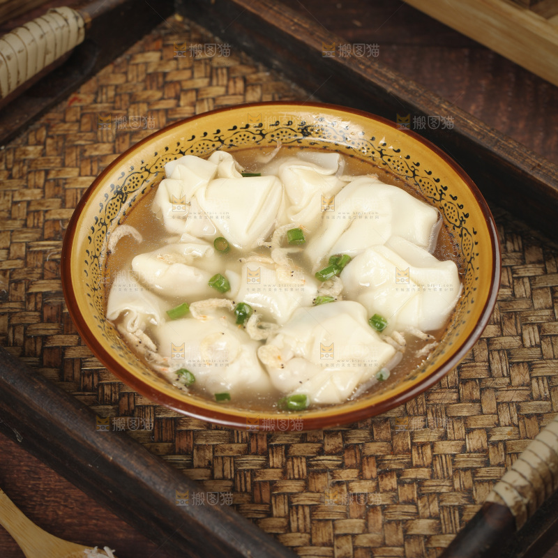 一碗鲜汤馄饨