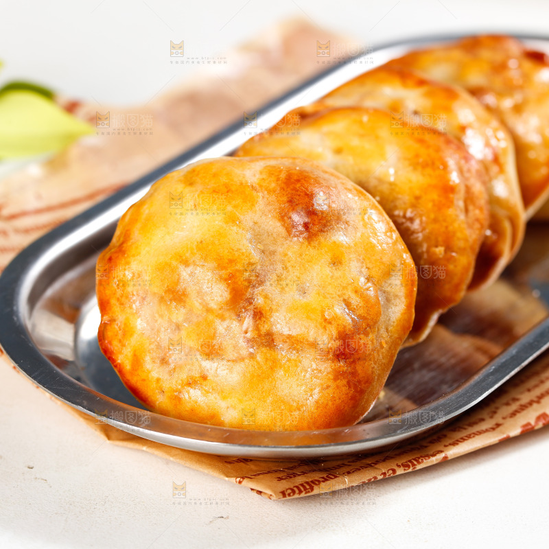 一盘鸡仔饼