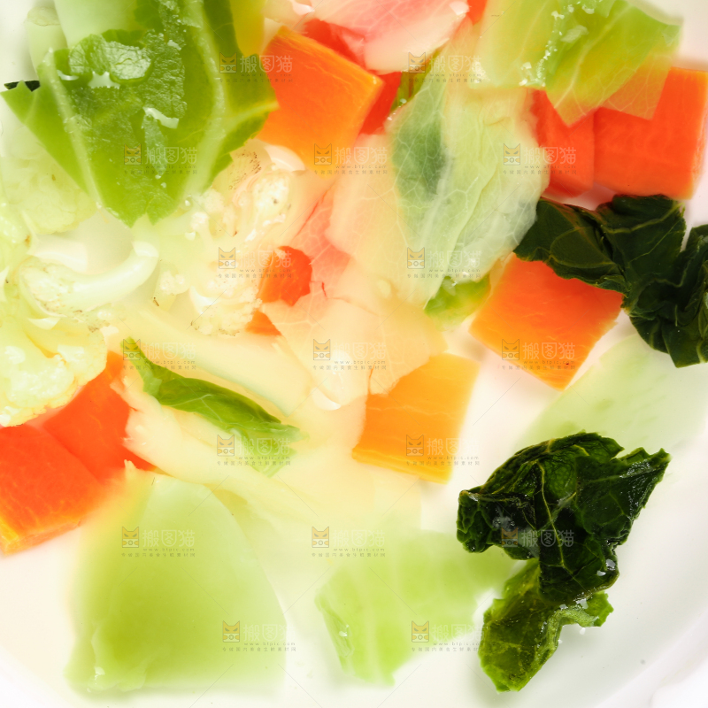 碗里泡发过的蔬菜干