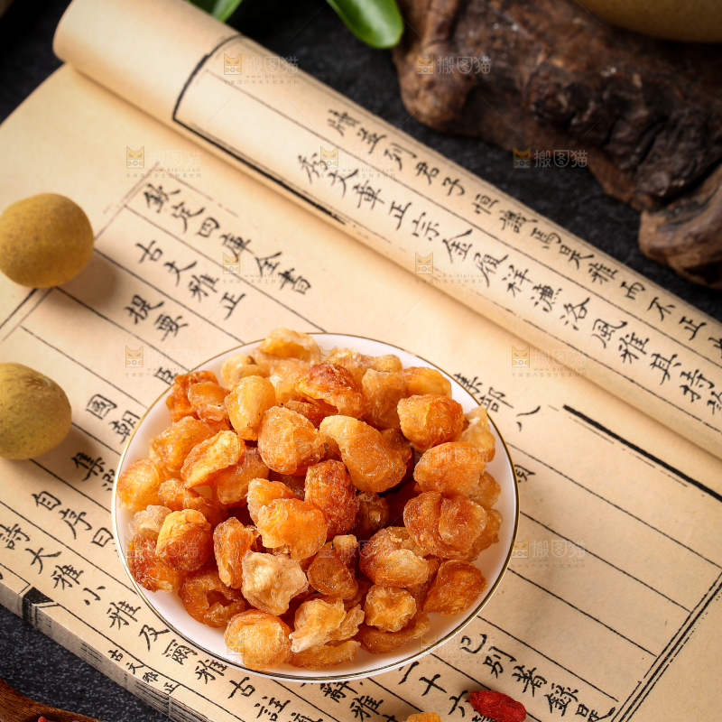 盘子里装着无核桂圆肉