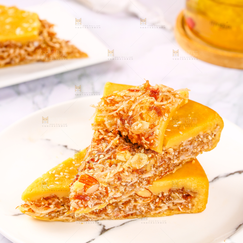 盘子里装着化州拖罗饼