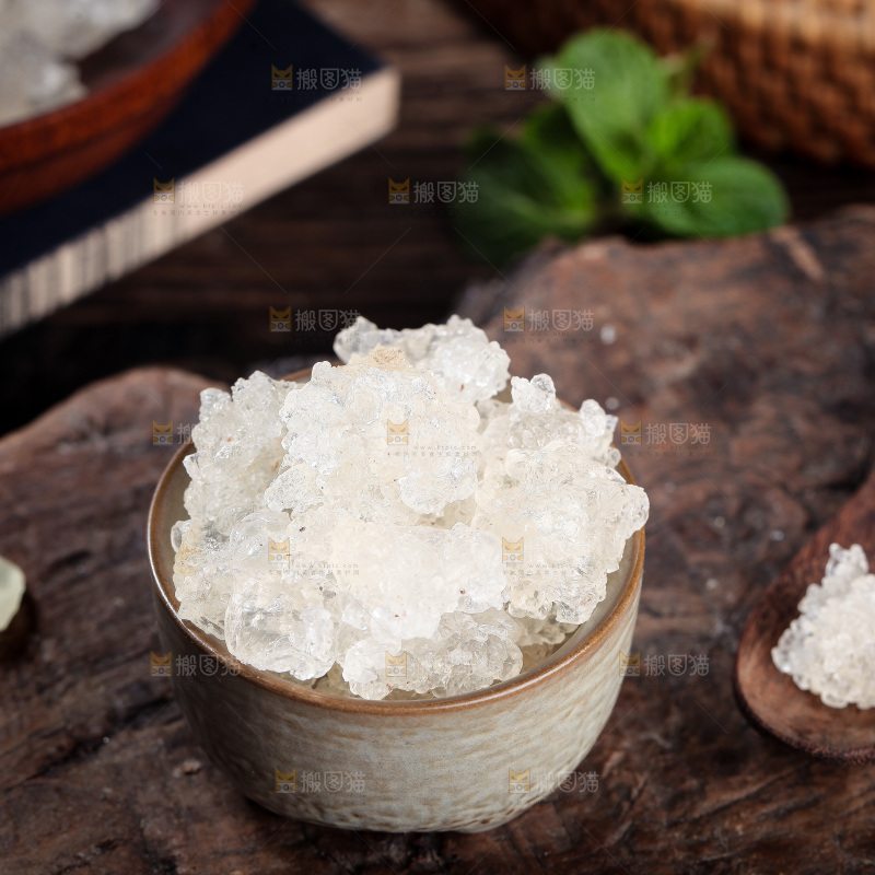 碗里装着雪燕