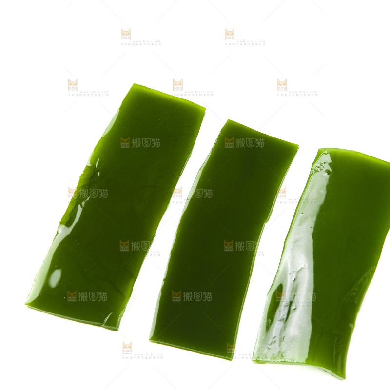 白底上放着海带结