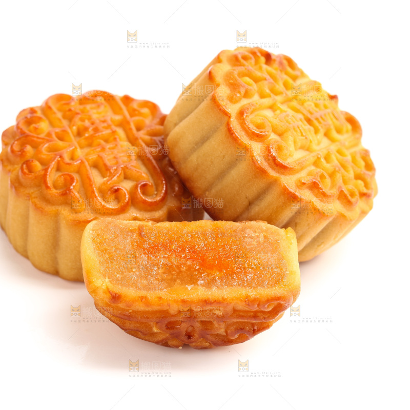 白底上的广式蛋黄月饼
