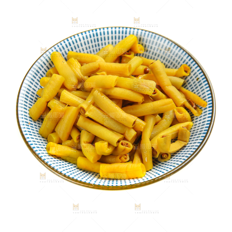 白底上的一盘酸豆角