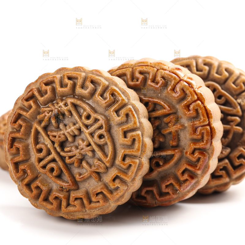 白底上的荞麦苏子月饼