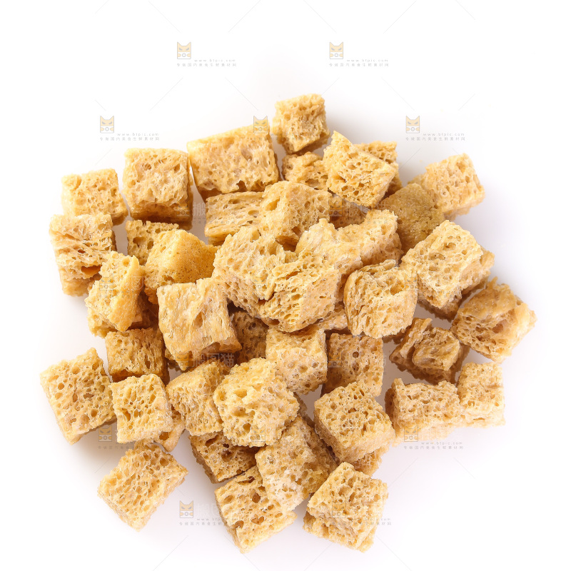 白底上放着一堆面筋