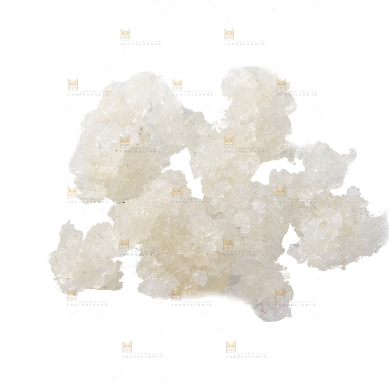 白底上放着一堆雪燕
