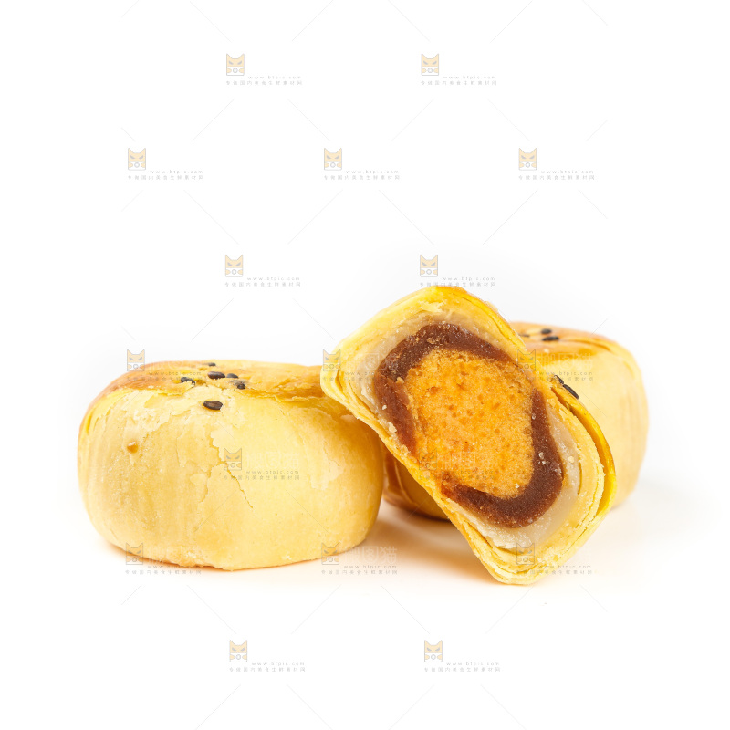 白底上的豆沙蛋黄酥