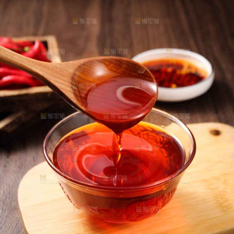 勺子里的红油