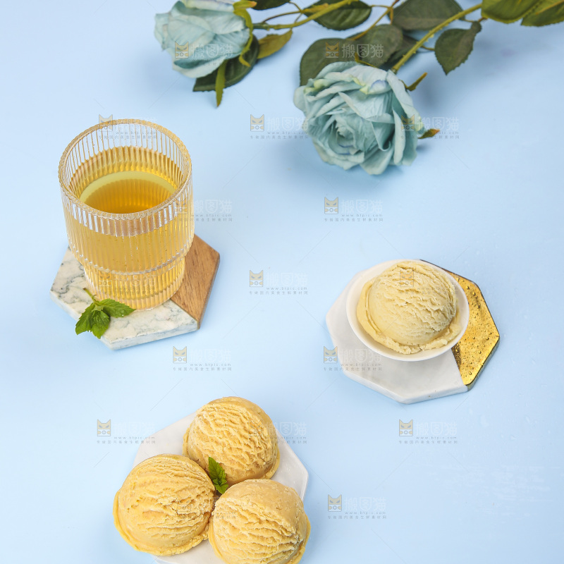 浅底上的奶油冰淇淋