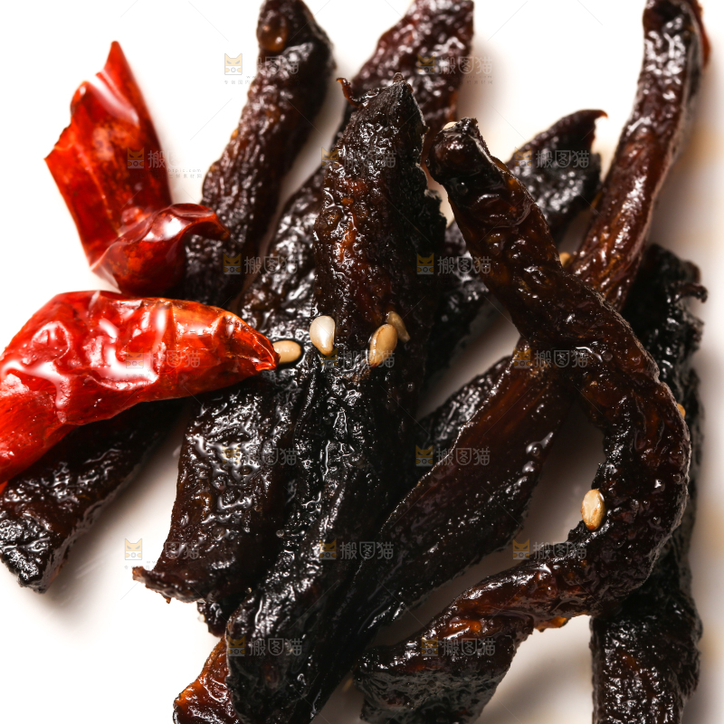 白底上的麻辣芥肉干